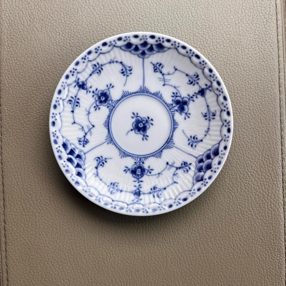 Royal‎ Copenhagen Blue Fluted Half Lace Saucers 4.5